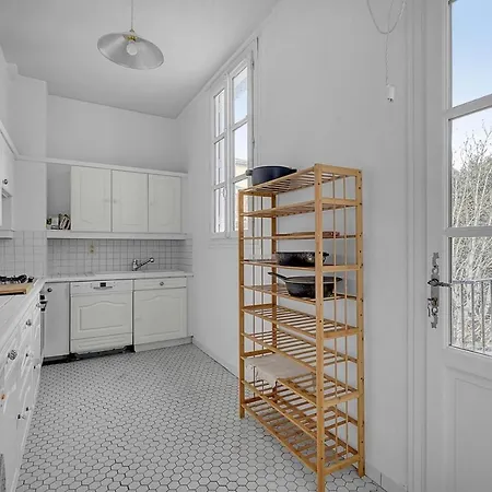 Rare Pearl Very Quiet And Bright In Apartment